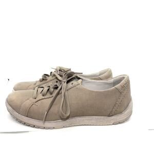 Dansko Leela Taupe Nubuck Waterproof Sneakers sz 38 EU / 7.5 US